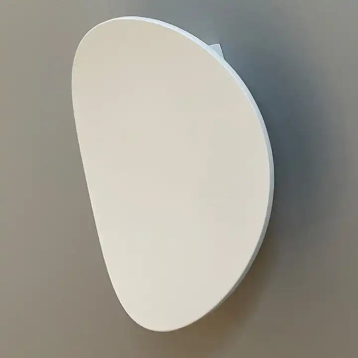 Decorative modern LED wall light in white